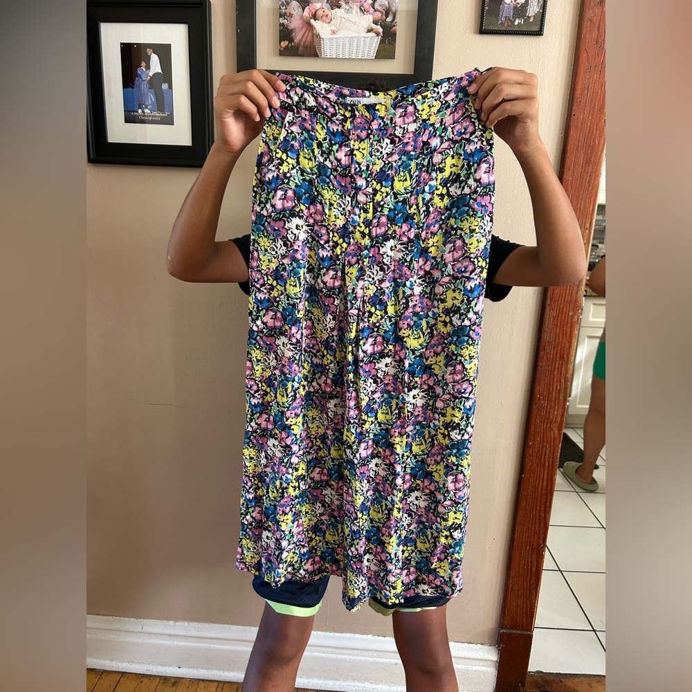 Zara Colorful Floral Patterned Garment
